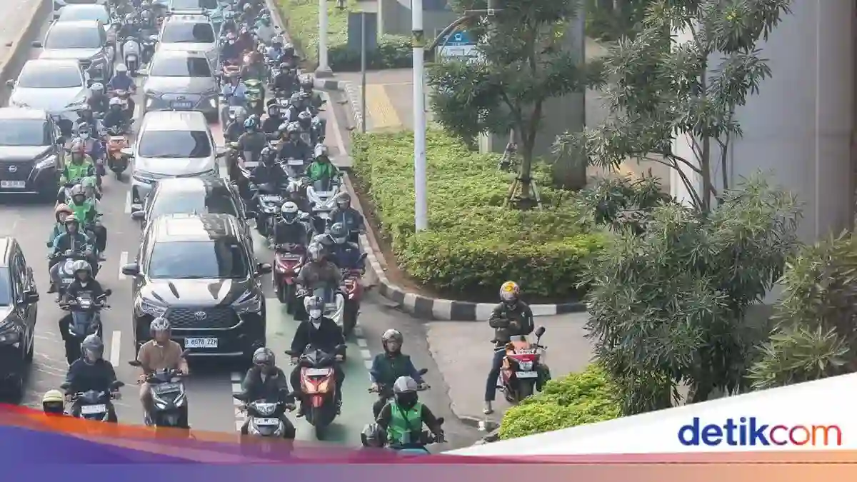Peta Jalan Kendaraan Listrik Indonesia: Tahapan Penggantian Lebih dari 170 Juta Kendaraan