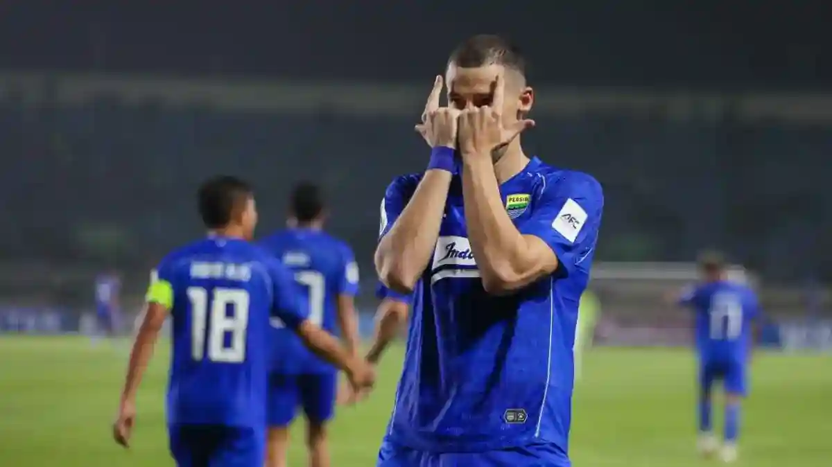 Dua Gol Balsa Sekulic Pastikan Persib Taklukkan Melbourne Victory