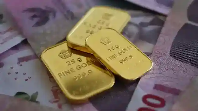 Emas Menguat Tipis Usai Keputusan The Fed, Prospek Kenaikan Masih Terbatas