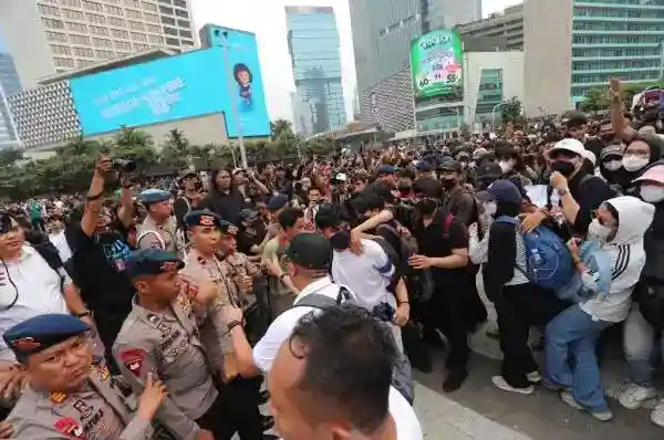 Polda Metro Minta Maaf atas Penghalangan Jurnalis saat Demo di Bundaran HI