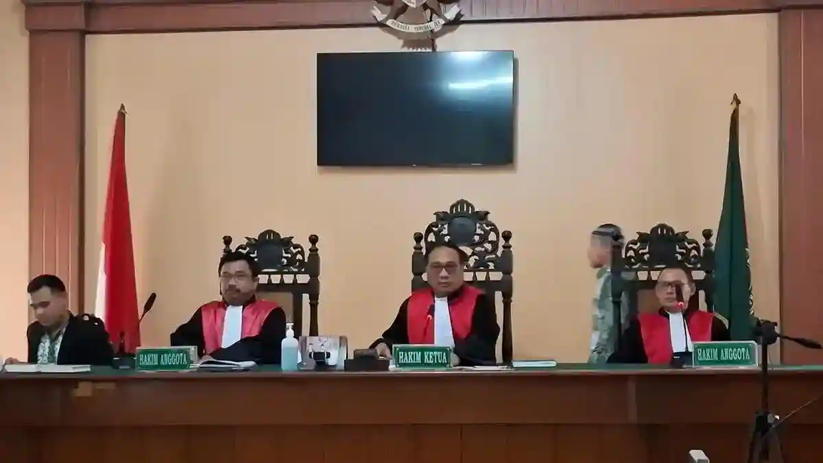 PN Surakarta Gugurkan Gugatan soal Ijazah Jokowi, Penggugat Dibebani Biaya Perkara