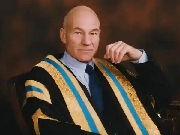 Perjuangan Patrick Stewart Menghadapi Alzheimer dan Demensia Lewy Body