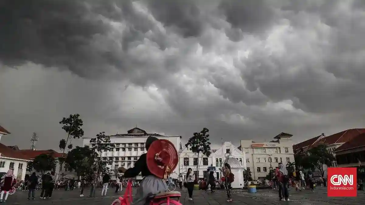 Awan Konvektif Intens Berpotensi Picu Cuaca Ekstrem di Jawa dan Aceh