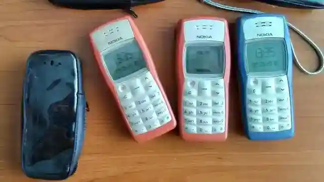 Gen Z Mulai Beralih ke Ponsel Sederhana di Tengah Tekanan Pasar Smartphone