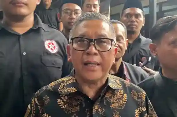 Putusan MA soal Suket Ijazah Gibran, Hasto Soroti Kritik PDIP
