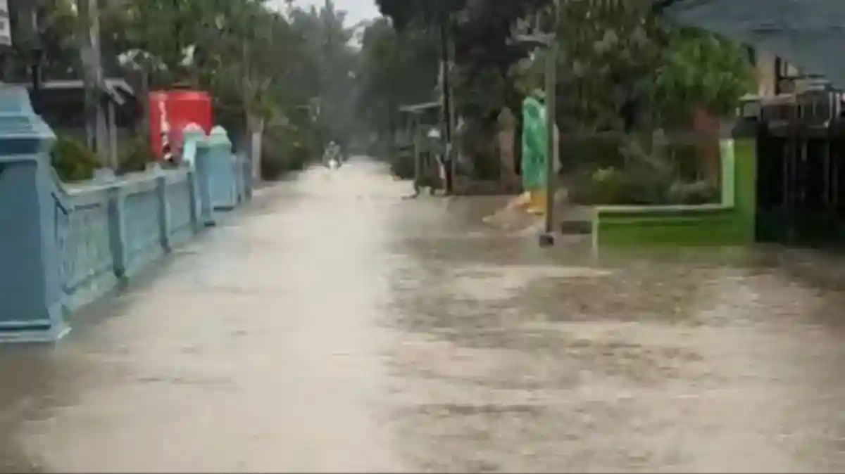 Banjir dan Longsor di Cilacap Setelah Hujan Semalaman
