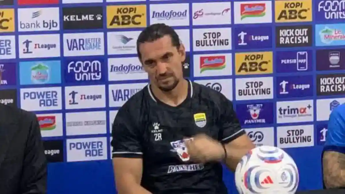 Runje Ambil Alih Arahan Persib Saat Tolic Jalani Sanksi