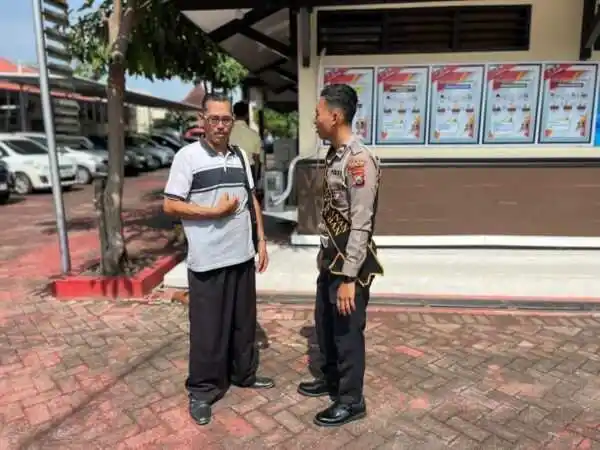 Polisi Jemput Bola Sosialisasikan SIM dan Pajak Kendaraan