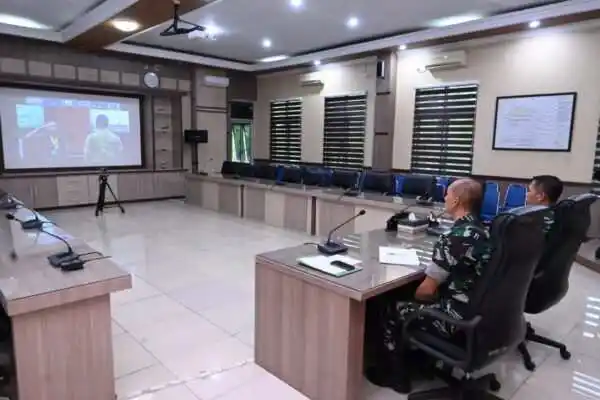 Danlanud Sultan Hasanuddin Ikuti FGD Reformulasi Gerilya Udara Hadapi Perang Berlarut