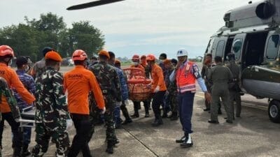 Prajurit TNI Menembus Medan dan Cuaca Ekstrem, Berhasil Temukan Seluruh Korban Pesawat ATR 42-500