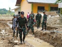 Taruna Akmil Satgastar Latsitardanus XLVI Terima Kunjungan Gubernur Akmil di Tamiang