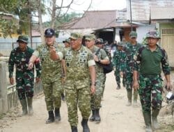 Wakasad Didampingi Gubernur Akmil Tinjau Latsitardanus di Aceh