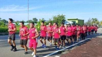 Latihan Rutin, Prajurit Kodim 1710/Mimika Tempuh Lari 8 Km