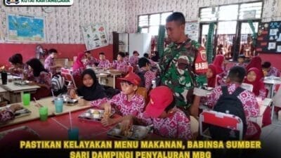 Pastikan Kelayakan Menu Makanan, Babinsa Sumber Sari Dampingi Penyaluran MBG