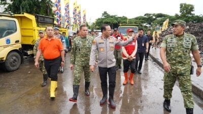 Jaga Jakarta Bersih, Pangdam Jaya Bersama Forkopimda Pimpin Kerja Bakti Serentak di Seluruh Wilayah Kodam Jaya