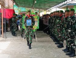 Upacara Militer Iringi Pemakaman Sertu Arifin Cepa yang Gugur dalam Tugas