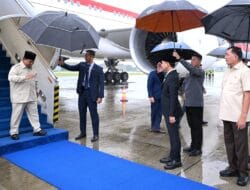 Panglima TNI Sambut Kedatangan Presiden RI Di Pangkalan TNI AU Halim PK