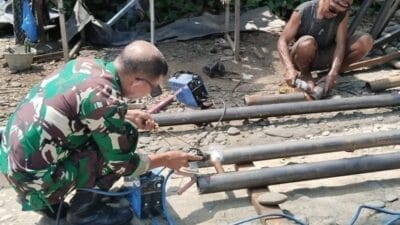 TNI AD Rampungkan Perehapan Jembatan Gantung Desa Empus, Bukti Nyata Pengabdian untuk Rakyat
