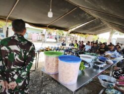 Satgas Kuala TNI–Jhonlin Laksanakan Tradisi Meugang Bersama Warga Aceh Tamiang