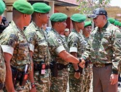 Pastikan Kesiapan Satuan, Wapang TNI Mendampingi Menhan RI Tinjau Yonif TP 848/SPC di Lampung