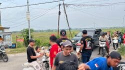 LRN Widang Bersama Tim Sangkur Nusantara Gelar Bagi Takjil
