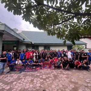 LRN Cabang Bangilan Gelar Bagi Takjil, Warga Sambut Antusias