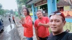 Kepedulian Sosial LRN Lamongan, Ratusan Takjil Dibagikan di Bluluk