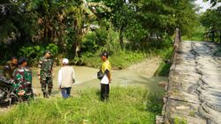 Dandim Bojonegoro Tinjau Lokasi Rencana Pembangunan Jembatan Beton di Napis