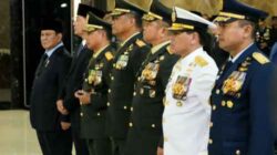 Presiden RI Beri Penghormatan Terakhir Untuk Tiga Prajurit TNI Saat Persemayaman di Bandara Soekarno-Hatta