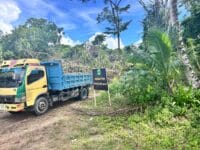 Pengedropan Material Lokal Dipercepat, Satgas TMMD Ke-128 Kodim 1801/Manokwari Kejar Target Pembangunan