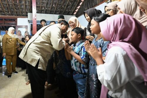 Panglima TNI Dampingi Presiden Prabowo Resmikan Museum Ibu Marsinah di Nganjuk