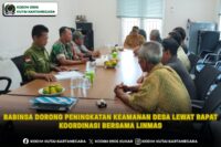 Babinsa Dorong Peningkatan Keamanan Desa Lewat Rapat Koordinasi Bersama Linmas
