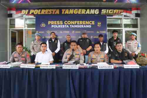 Ipda Syaiful Rusdiansyah Raih Penghargaan Kapolresta Tangerang atas Pengungkapan Kasus Pembunuhan Berencana Ipda Syaiful Rusdiansyah Raih Penghargaan Kapolresta Tangerang atas Pengungkapan Kasus Pembunuhan Berencana