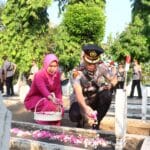 Peringati Hari Bhayangkara ke-80, Polres Probolinggo Kota Gelar Ziarah dan Tabur Bunga di TMP