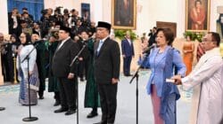 Panglima TNI Hadiri Pelantikan Kepala BGN serta Penasihat Khusus Presiden Panglima TNI Hadiri Pelantikan Kepala BGN serta Penasihat Khusus Presiden