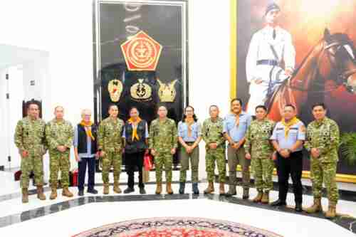 Panglima TNI Terima Audiensi Organisasi Pecinta Alam Wanadri Panglima TNI Terima Audiensi Organisasi Pecinta Alam Wanadri