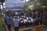 Kodim 1714/Puncak Peduli Pendidikan Hadiri Penamatan Siswa Sekolah Alkitab Mulia Ke-56 Tahun 2026