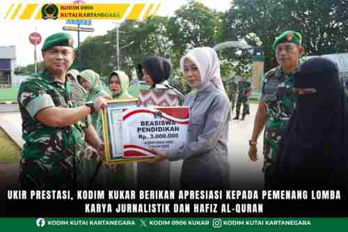 Ukir Prestasi, Kodim Kukar Berikan Apresiasi kepada Pemenang Lomba Karya Jurnalistik dan Hafiz Al-Quran Ukir Prestasi, Kodim Kukar Berikan Apresiasi kepada Pemenang Lomba Karya Jurnalistik dan Hafiz Al-Quran