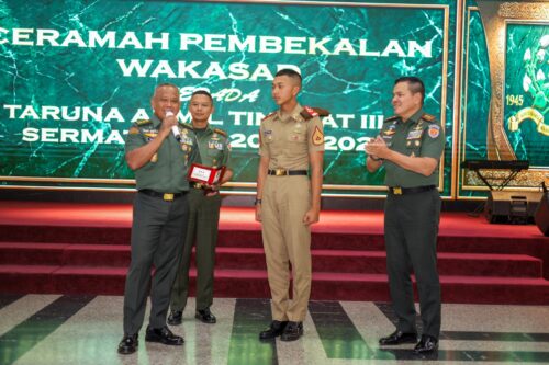 Wakasad Berikan Pembekalan kepada Taruna Akademi Militer Tingkat III/Sermatar TP 2025/2026 Jelang Prasetya Perwira TNI Wakasad Berikan Pembekalan kepada Taruna Akademi Militer Tingkat III/Sermatar TP 2025/2026 Jelang Prasetya Perwira TNI