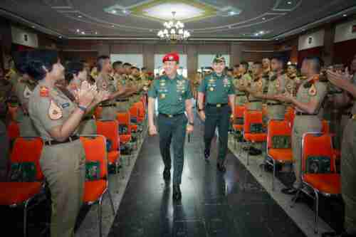 Pangkopassus Bekali Taruna Akmil Menjelang Prasetya Perwira 2026