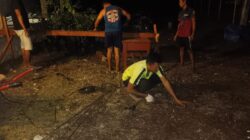 Lembur Hingga Malam, Satgas TMMD Ke-129 Kodim 1807/Sorong Selatan Kebut Pembangunan Rumah Semi Permanen Capai 49 Persen