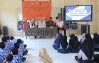 Sentuh Hati Generasi Muda: Satgas TMMD 129 Bojonegoro dan DP3AKB Edukasi Stunting, serta Kesehatan Reproduksi di Kesongo