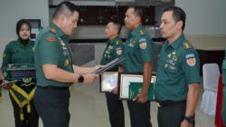 Gubernur Akmil Beri Penghargaan kepada Gumil, Pelatih, dan Pengasuh Terbaik