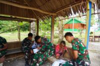 Canda dan Tawa Warnai TMMD Ke-129, Kedekatan Satgas TNI dengan Anak-Anak Kampung Sesor Semakin Erat