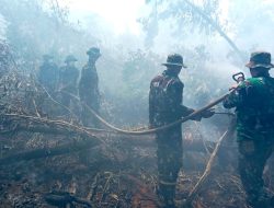 Gambut Jadi Medan Tempur, Satgas Darat Lanud Sjamsudin Noor Pantang Pulang Sebelum Bara Terkendali