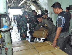 Hari Kedua Puluh Dua Penanganan Gempa NTT, TNI Sudah Kirim 1.214,097 Ton Bantuan