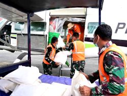Tiga Ton NaCl Disemai dari Udara, Lanud Sjamsudin Noor Dukung OMC Tekan Karhutla Kalimantan Selatan