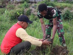 Sambut HUT Ke-81 TNI Tahun 2026, Kodim 1714/Puncak Jaya Bersama Rakyat Menanam Pohon Demi Masa Depan Baik