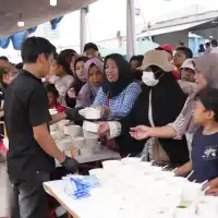 TNI Sediakan 30.000 Porsi Makan Gratis Untuk Masyarakat Di Monas