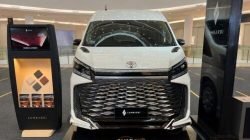 Lombardi Racik Ulang Toyota HiAce Premio Ultimate Jadi kian Mewah Luar Dalam